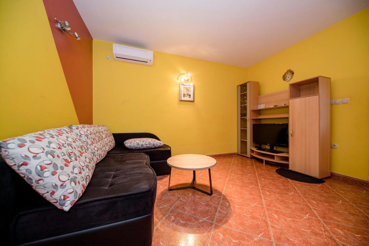 Apartmán Kuca Leonora Banjol Exteriér fotografie