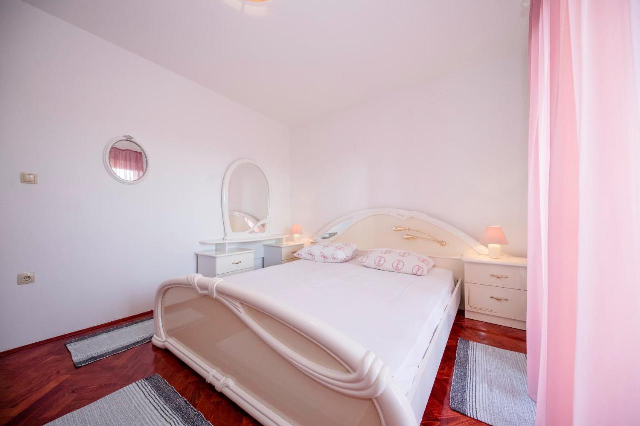 Apartmán Kuca Leonora Banjol Exteriér fotografie