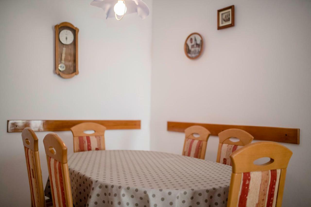 Apartmán Kuca Leonora Banjol Exteriér fotografie