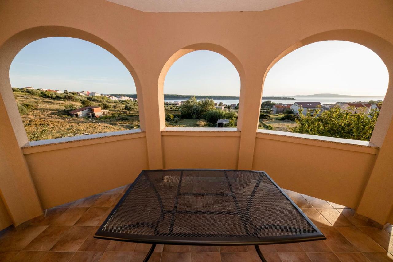 Apartmán Kuca Leonora Banjol Exteriér fotografie